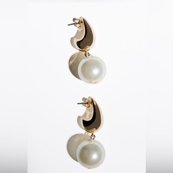 NWT- Zara pearl teardrop earrings - Picture 1 of 4